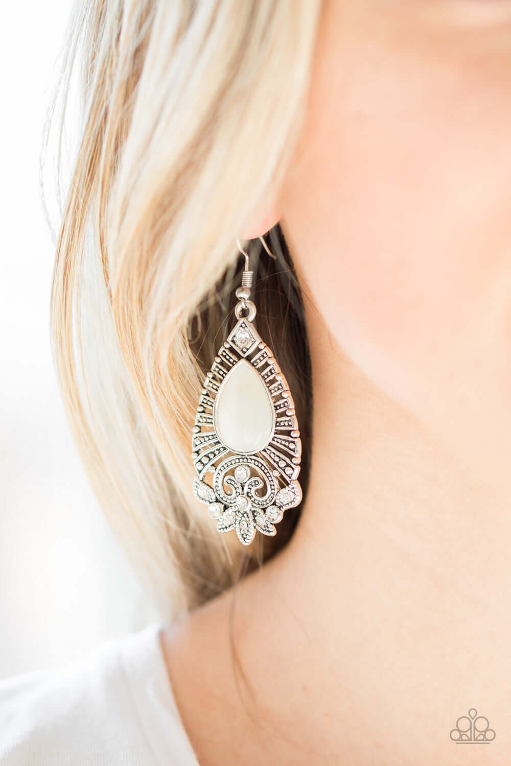 Paparazzi Accessories ✽ Majestically Malibu - White Earrings✽Flat Rate Ship $4.50✽ - Image #2