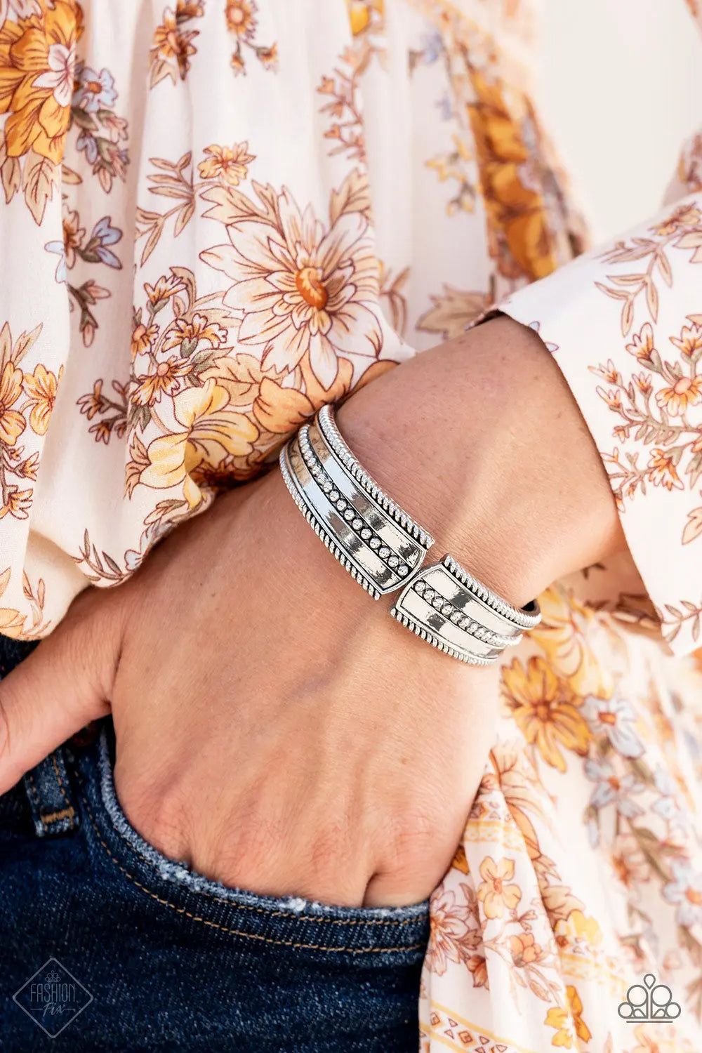 Paparazzi Accessories ❋Simply Santa Fe - Complete Trend Blend ❋ Flat Rate Ship $4.50❋ - Image #4