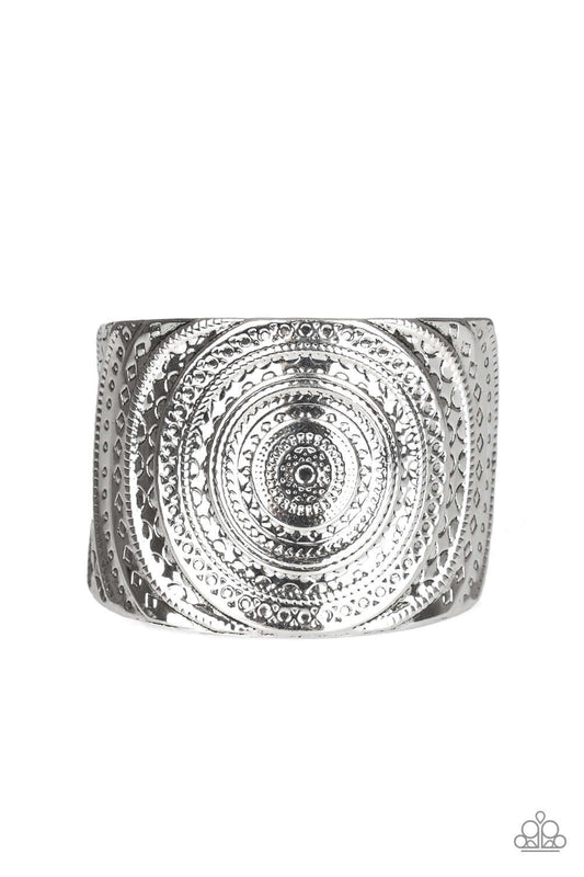 brought✽to✽you✽by✽blingflingbykat✽bare-your-sol-silver-bracelet✽paparazzi-accessories