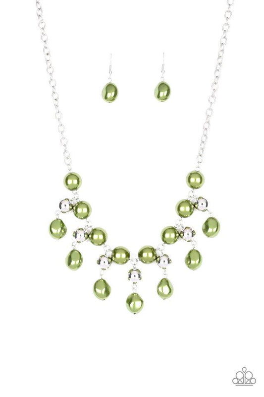 brought-to-you-by-blingflingbykat-queen-of-the-gala-green-necklace-paparazzi-accessories-
