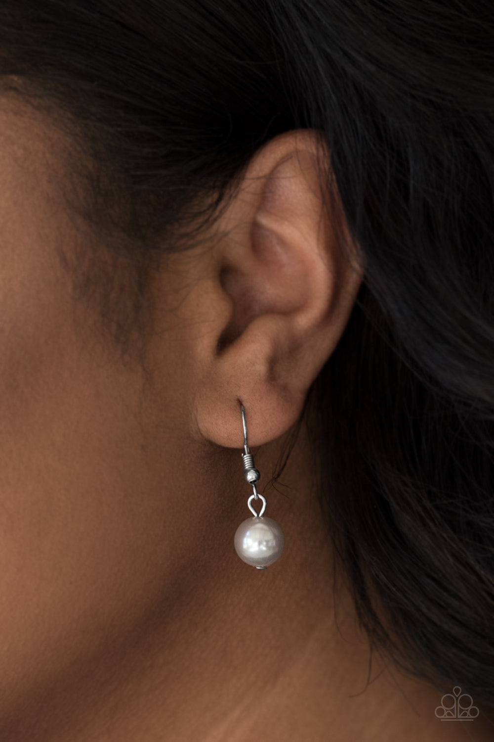 Paparazzi Accessories ✽ The FASHION Show Must Go On! - Silver Necklace✽Flat Rate Ship $4.50✽