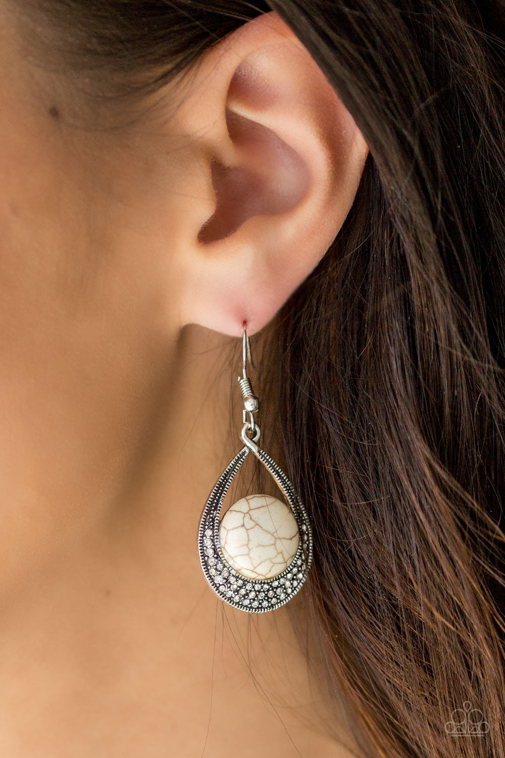Paparazzi Accessories ✽ Richly Rio Rancho - White Earrings✽Flat Rate Ship $4.50✽