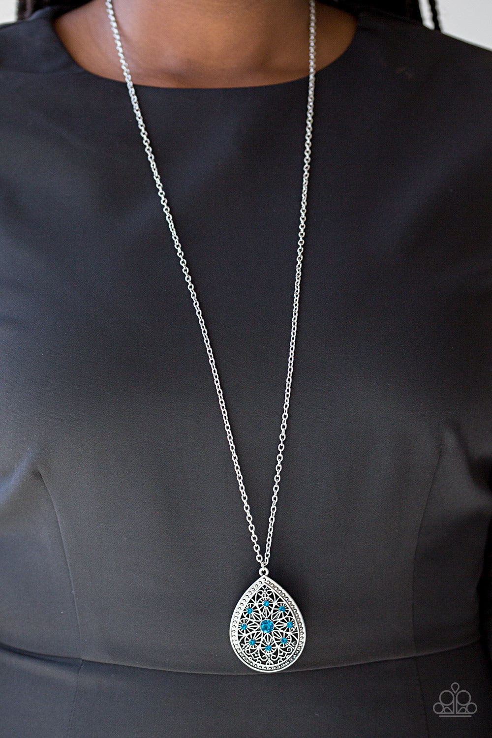 Paparazzi Accessories ✽ I Am Queen - Blue Necklace✽Flat Rate Ship $4.50✽