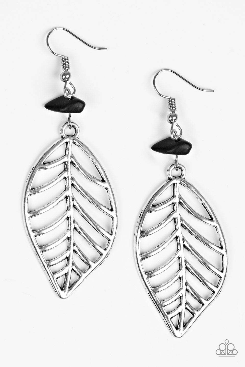 brought✽to✽you✽by✽blingflingbykat✽bough-out-black-earrings✽paparazzi-accessories