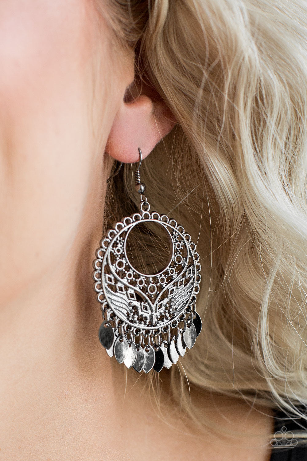 Paparazzi Accessories ✽ Far Off Horizons - Black Earrings✽Flat Rate Ship $4.50✽