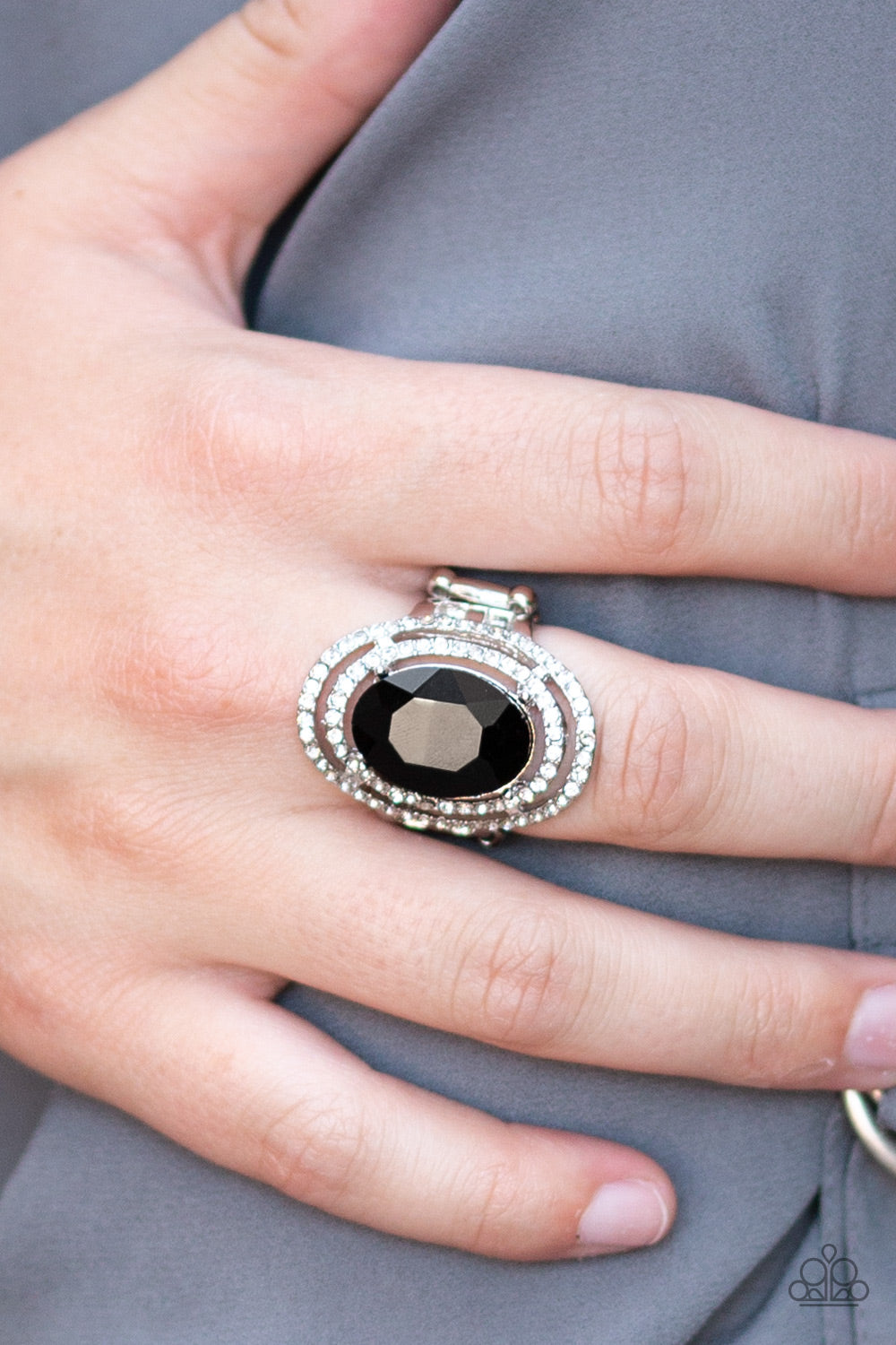 Paparazzi Accessories ✽ Making History - Black Ring✽Flat Rate Ship $4.50✽