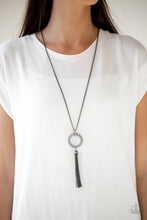 Load image into Gallery viewer, Paparazzi Accessories ✽ Straight To The Top - Black Necklace✽Flat Rate Ship $4.50✽

