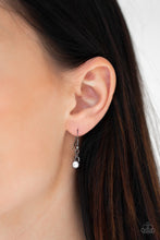 Load image into Gallery viewer, Paparazzi Accessories ✽ Straight To The Top - Black Necklace✽Flat Rate Ship $4.50✽
