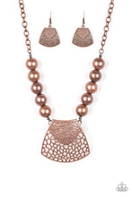 Load image into Gallery viewer, brought✽to✽you✽by✽blingflingbykat✽large-and-in-charge-copper-necklace✽paparazzi-accessories
