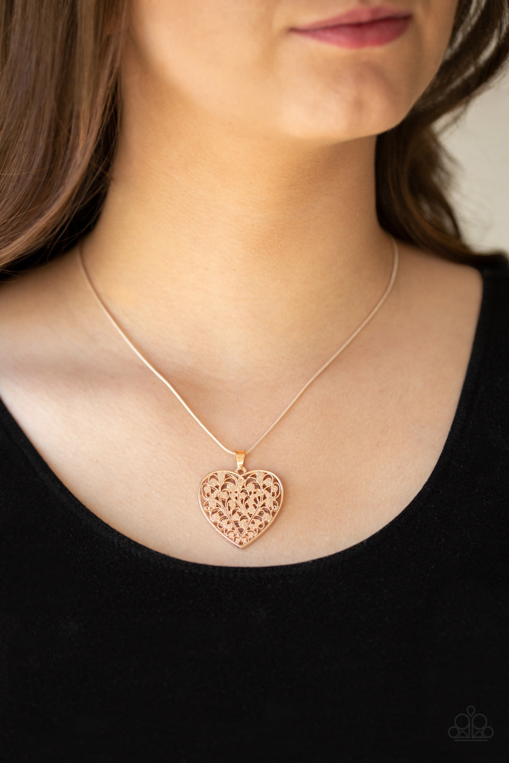 Paparazzi Accessories ✽ Look Into Your Heart - Gold Necklace✽Flat Rate Ship $4.50✽