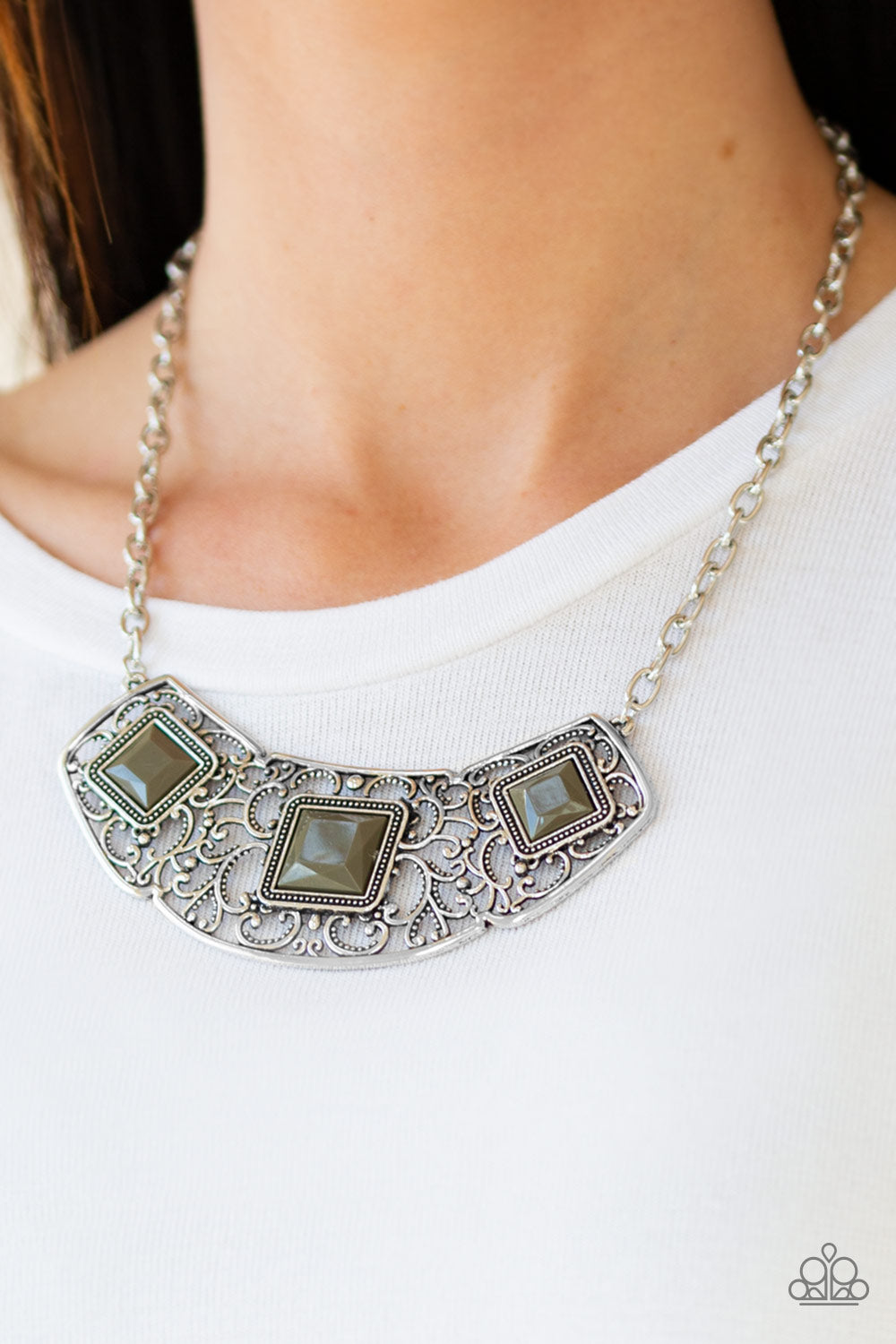 Paparazzi Accessories ✽ Feeling Inde-PENDANT- Green Necklace✽Flat Rate Ship $4.50✽