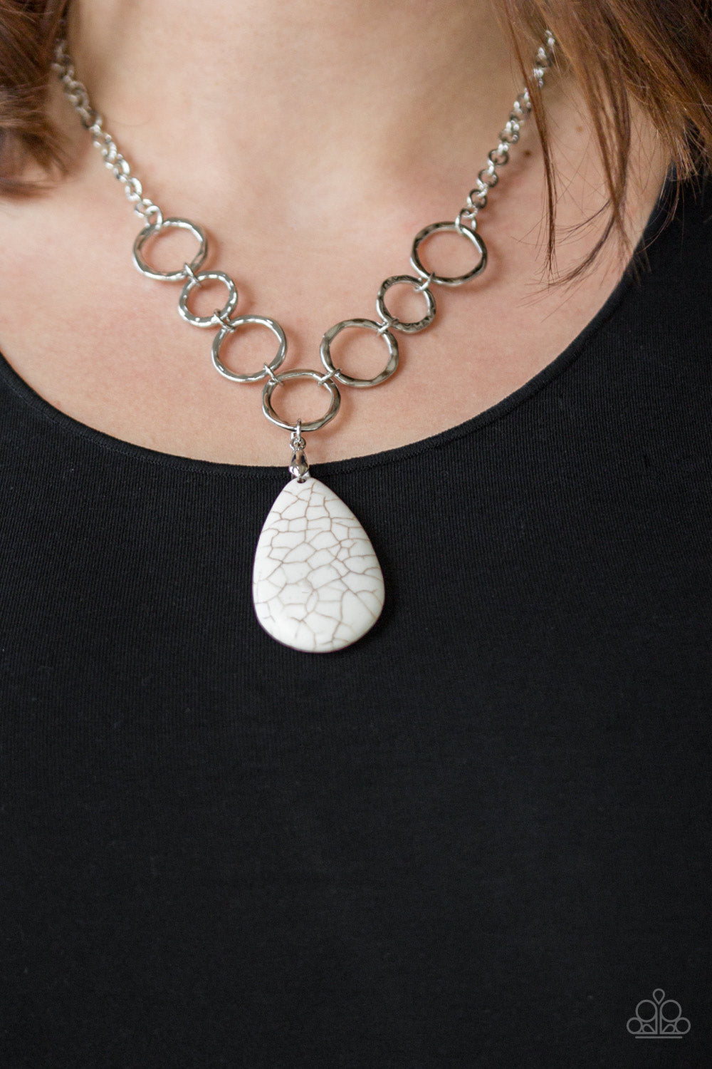 Paparazzi Accessories ✽ Livin On A PRAIRIE - White Necklace✽Flat Rate Ship $4.50✽