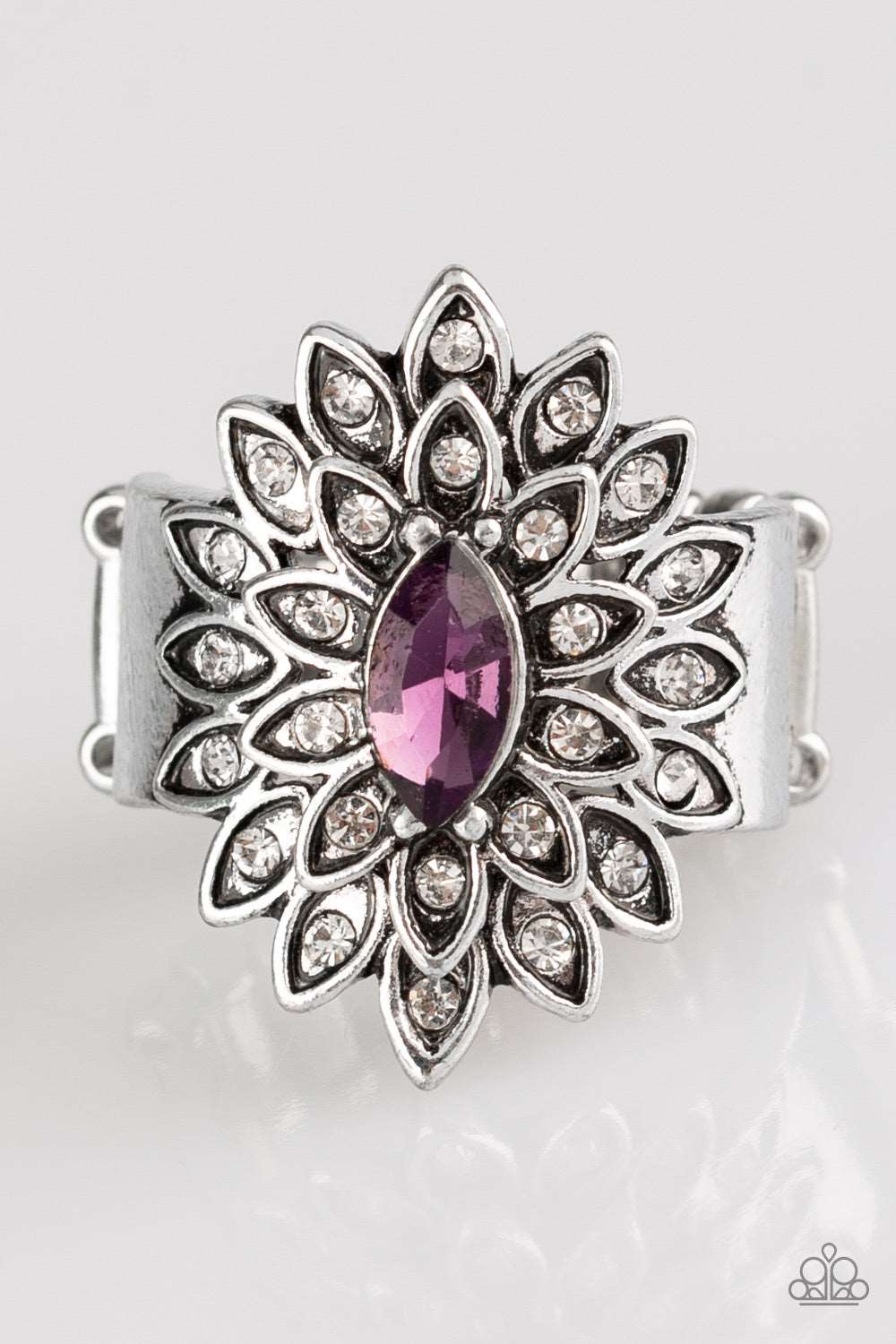 brought✽to✽you✽by✽blingflingbykat✽blooming-fireworks-purple-ring✽paparazzi-accessories