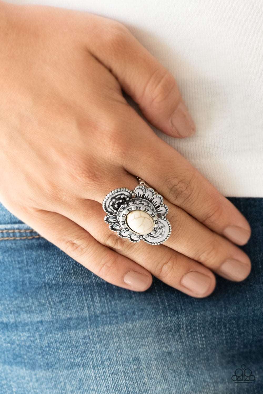 Paparazzi Accessories ✽ Basic Element - White Ring✽Flat Rate Ship $4.50✽