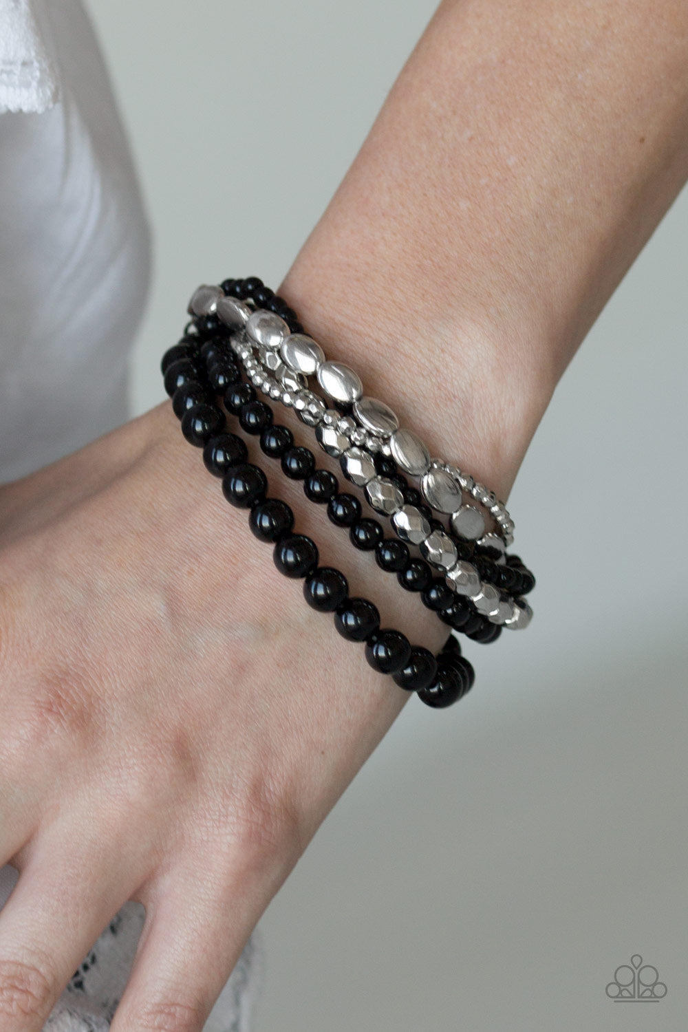 Paparazzi Accessories ✽ Metro Mix Up - Black Bracelet✽Flat Rate Ship $4.50✽