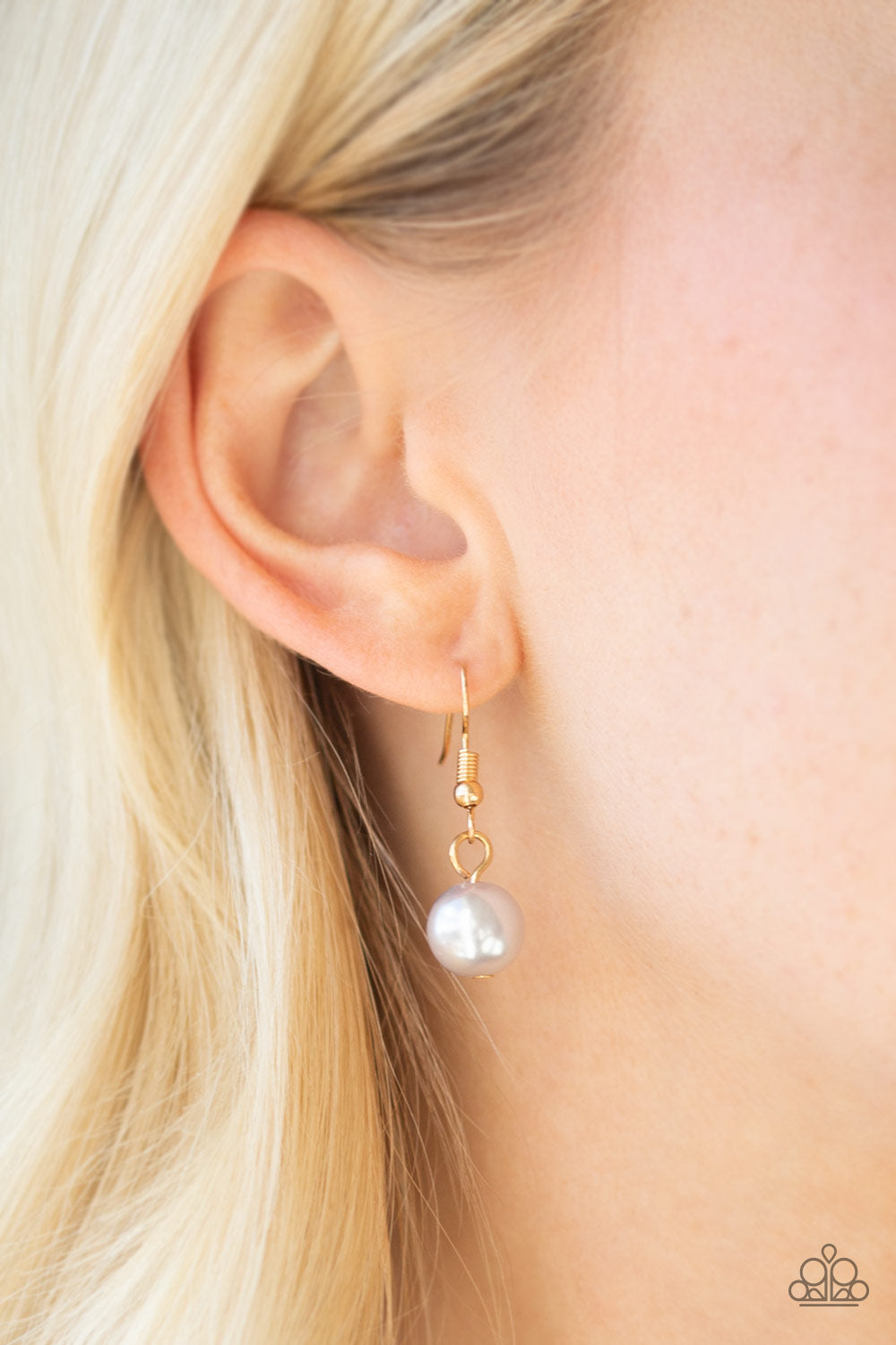 Paparazzi Accessories ✽ Classical Cadence - Gold Necklace✽Flat Rate Ship $4.50✽