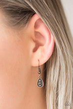 Load image into Gallery viewer, Paparazzi Accessories ❋Galapagos Gypsy - Copper Necklace❋ Flat Rate Ship $4.50❋

