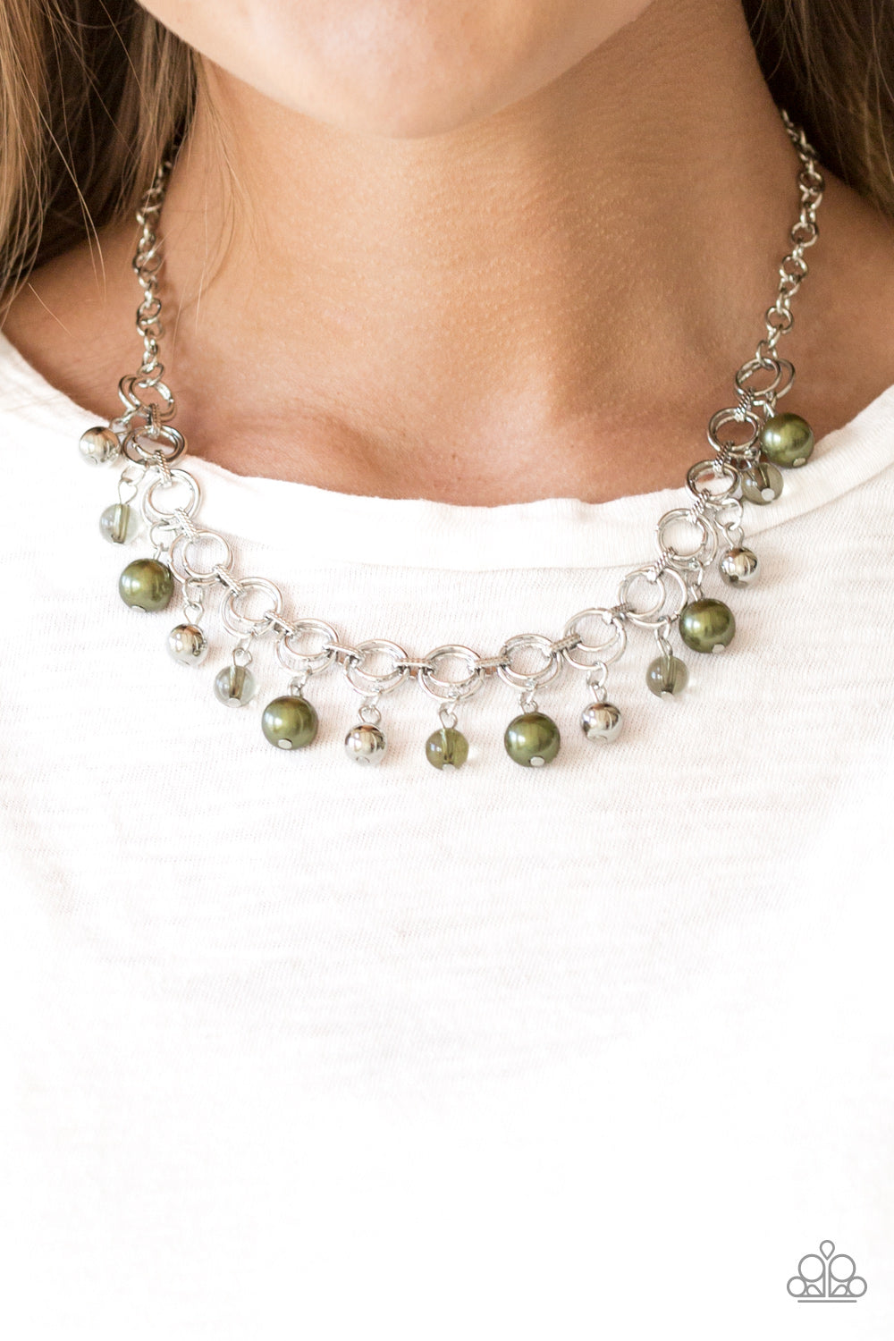 Paparazzi Accessories ✽ Fiercely Fancy - Green Necklace✽Flat Rate Ship $4.50✽