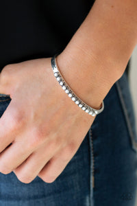 Paparazzi Accessories ✽ New Age Traveler - White Bracelet✽Flat Rate Ship $4.50✽