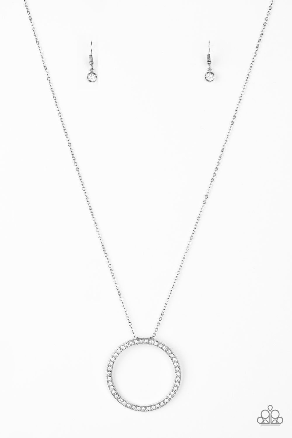 brought✽to✽you✽by✽blingflingbykat✽center-of-attention-white-7462✽paparazzi-accessories