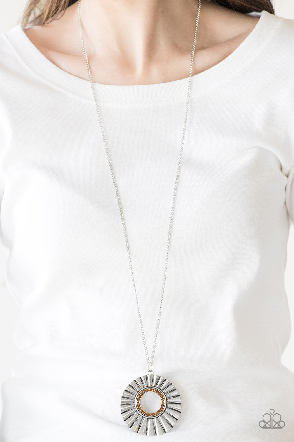 Paparazzi Accessories ✽ Chicly Centered - Brown Necklace✽Flat Rate Ship $4.50✽