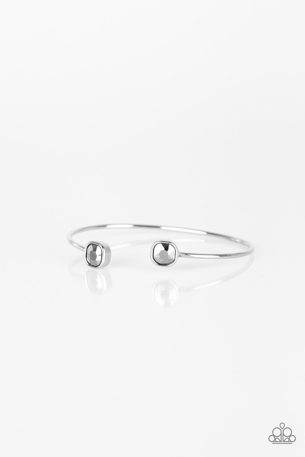 brought✽to✽you✽by✽blingflingbykat✽totally-traditional-silver-bracelet✽paparazzi-accessories