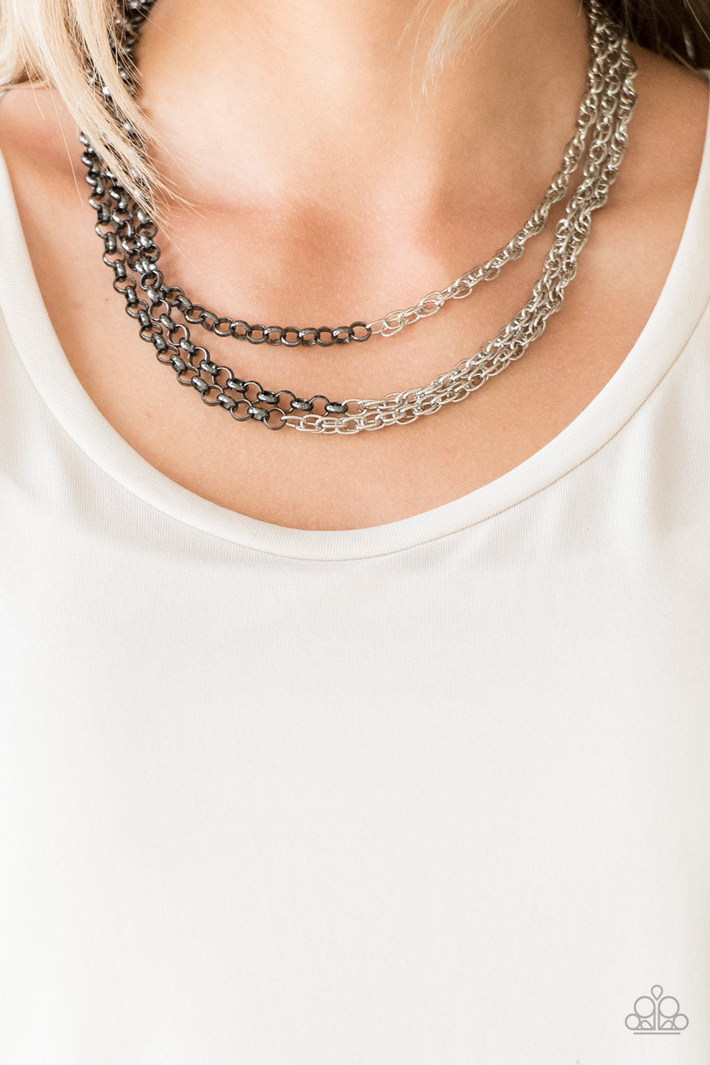 Paparazzi Accessories ✽ Metro Madness - Black Necklace✽Flat Rate Ship $4.50✽
