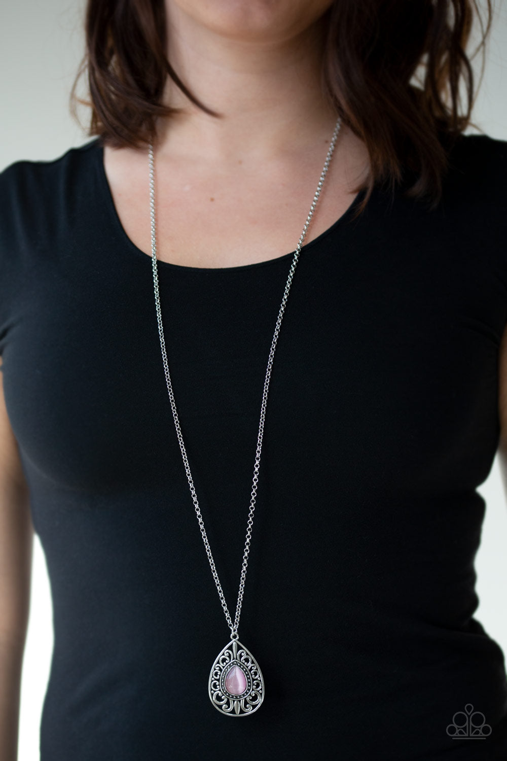 Paparazzi Accessories ✽ Modern Majesty - Pink Necklace✽Flat Rate Ship $4.50✽