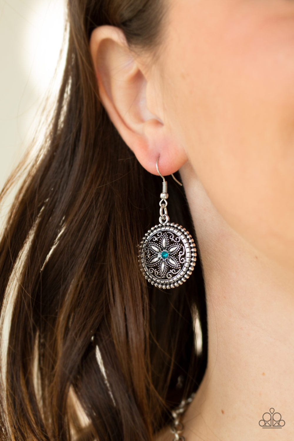 Paparazzi Accessories ✽ Written In The STAR LILIES - Blue Necklace✽Flat Rate Ship $4.50✽