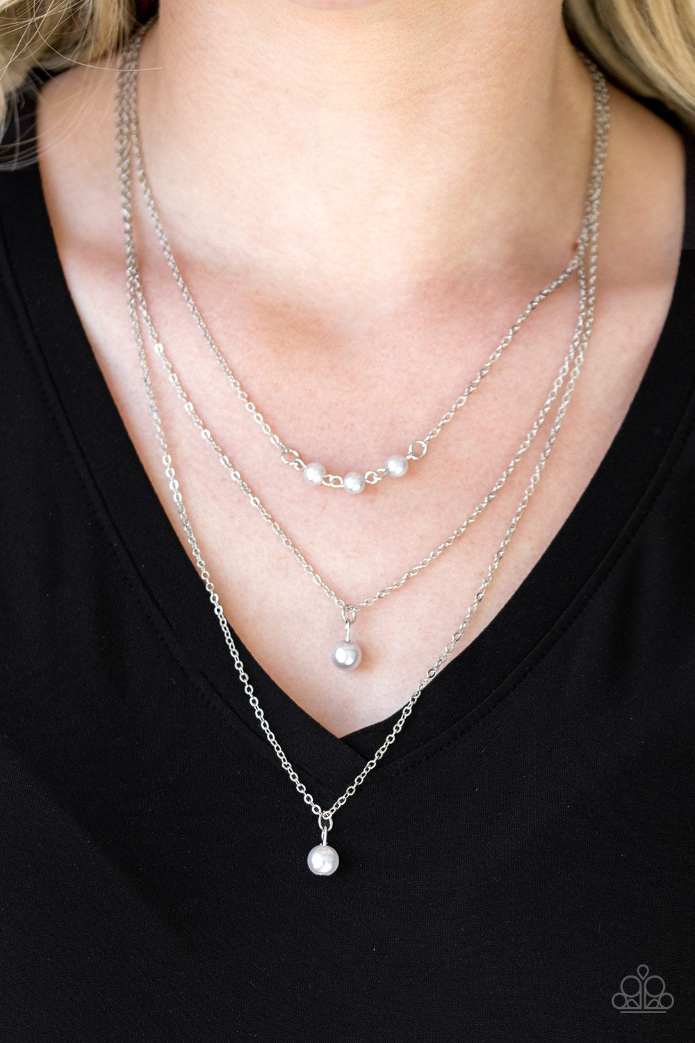 Paparazzi Accessories ✽ High Heels and Hustle - Silver Necklace✽Flat Rate Ship $4.50✽