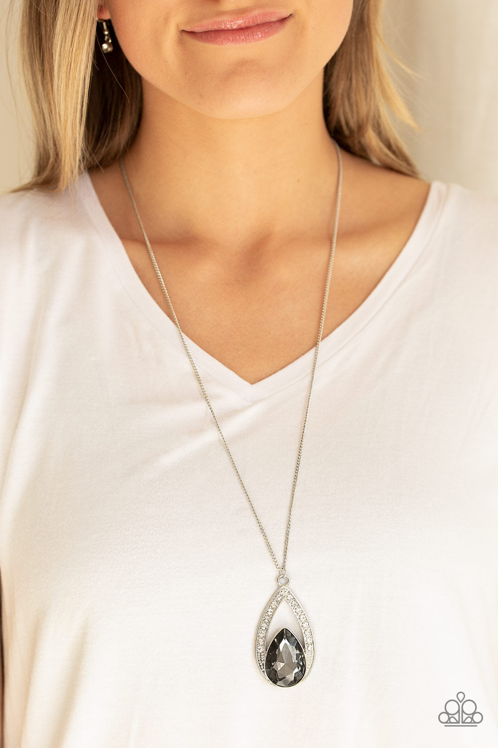 Paparazzi Accessories ✽ Notorious Noble - Silver Necklace✽Flat Rate Ship $4.50✽