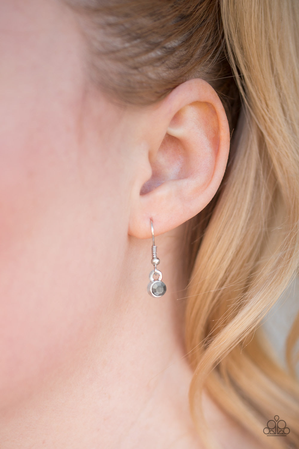 Paparazzi Accessories ✽ Sky Quest - Silver Necklace✽Flat Rate Ship $4.50✽