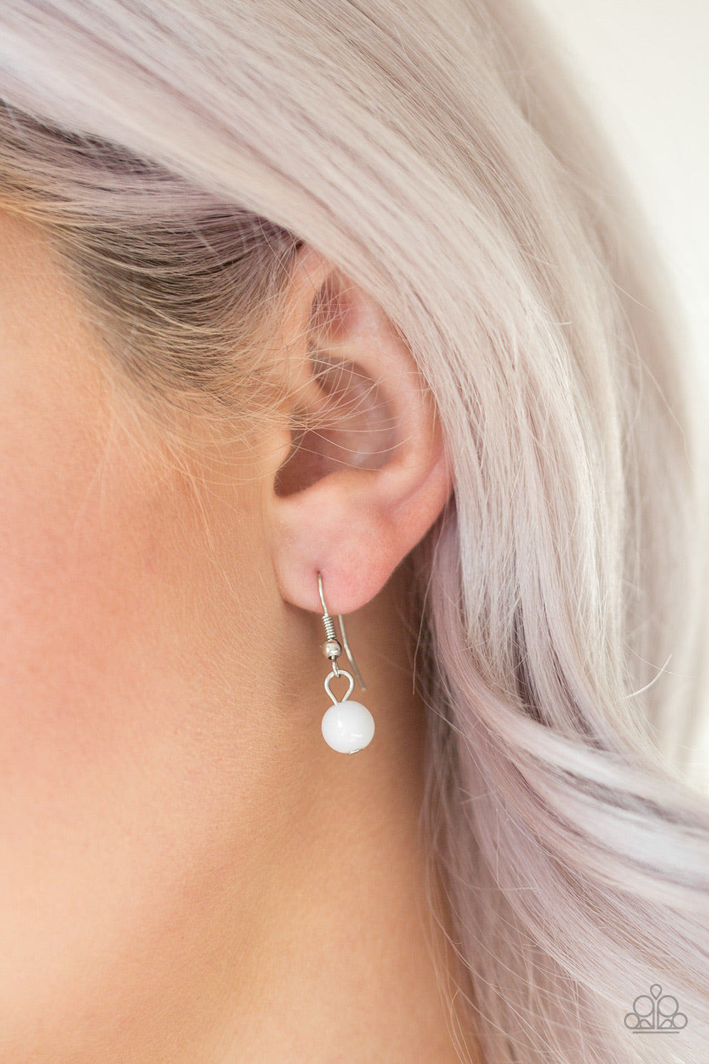 Paparazzi Accessories ✽ Color Boost - White Necklace✽Flat Rate Ship $4.50✽