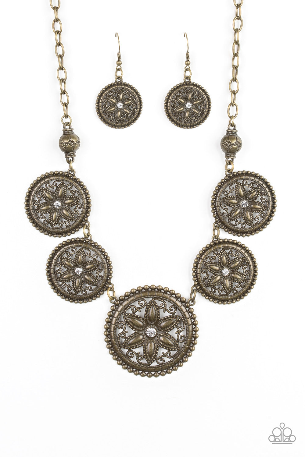 brought✽to✽you✽by✽blingflingbykat✽written-in-the-star-lilies-brass-necklace✽paparazzi-accessories