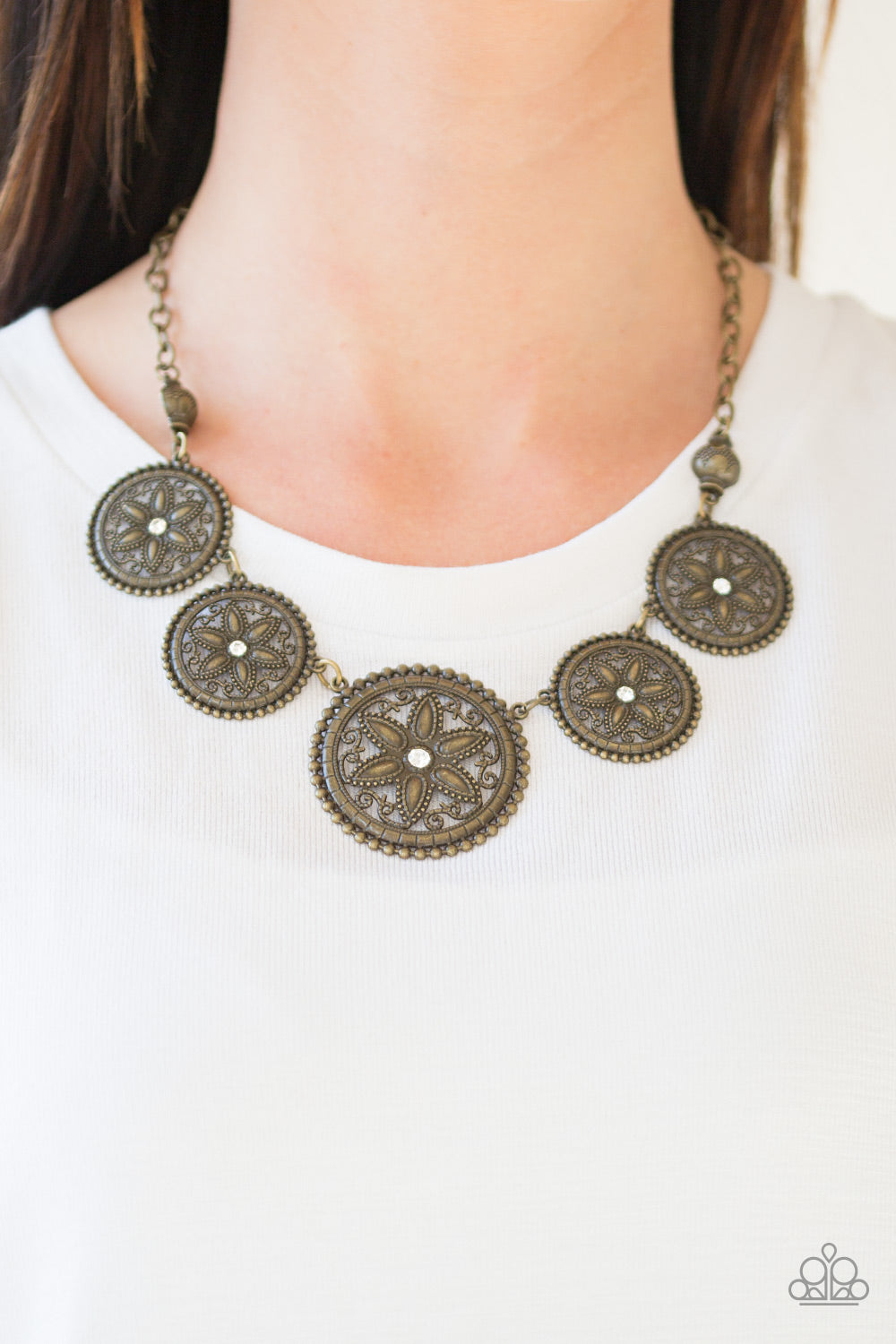 Paparazzi Accessories ✽ Written In The STAR LILIES - Brass Necklace✽Flat Rate Ship $4.50✽