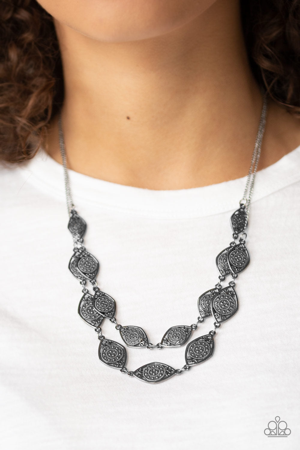 Paparazzi Accessories ✽ Make Yourself At HOMESTEAD - Black Necklace✽Flat Rate Ship $4.50✽