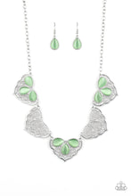 Load image into Gallery viewer, brought✽to✽you✽by✽blingflingbykat✽east-coast-essence-green-necklace✽paparazzi-accessories

