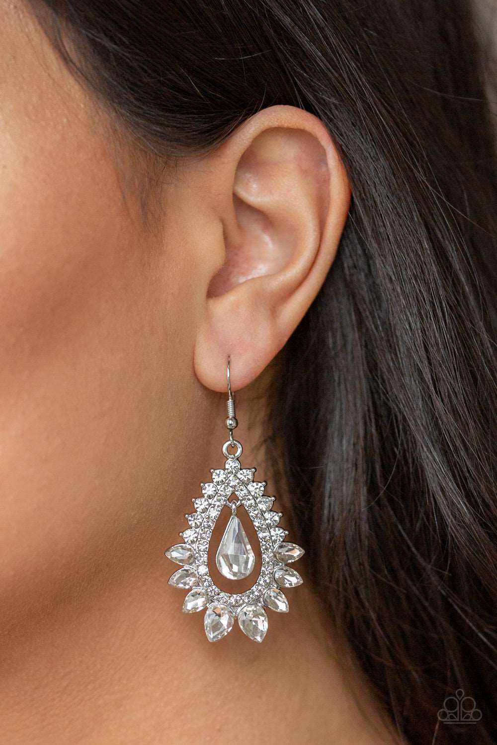 Paparazzi Accessories ✽ Boss Brilliance - White Earrings✽Flat Rate Ship $4.50✽