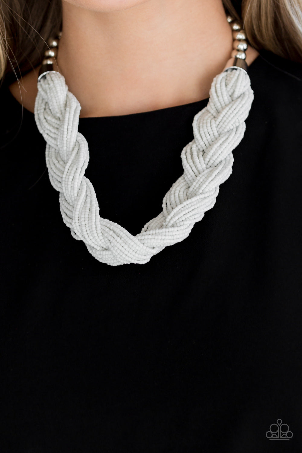 Paparazzi Accessories ✽ The Great Outback - White Necklace✽Flat Rate Ship $4.50✽