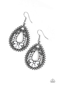 brought✽to✽you✽by✽blingflingbykat✽atta-gala-white✽paparazzi-accessories