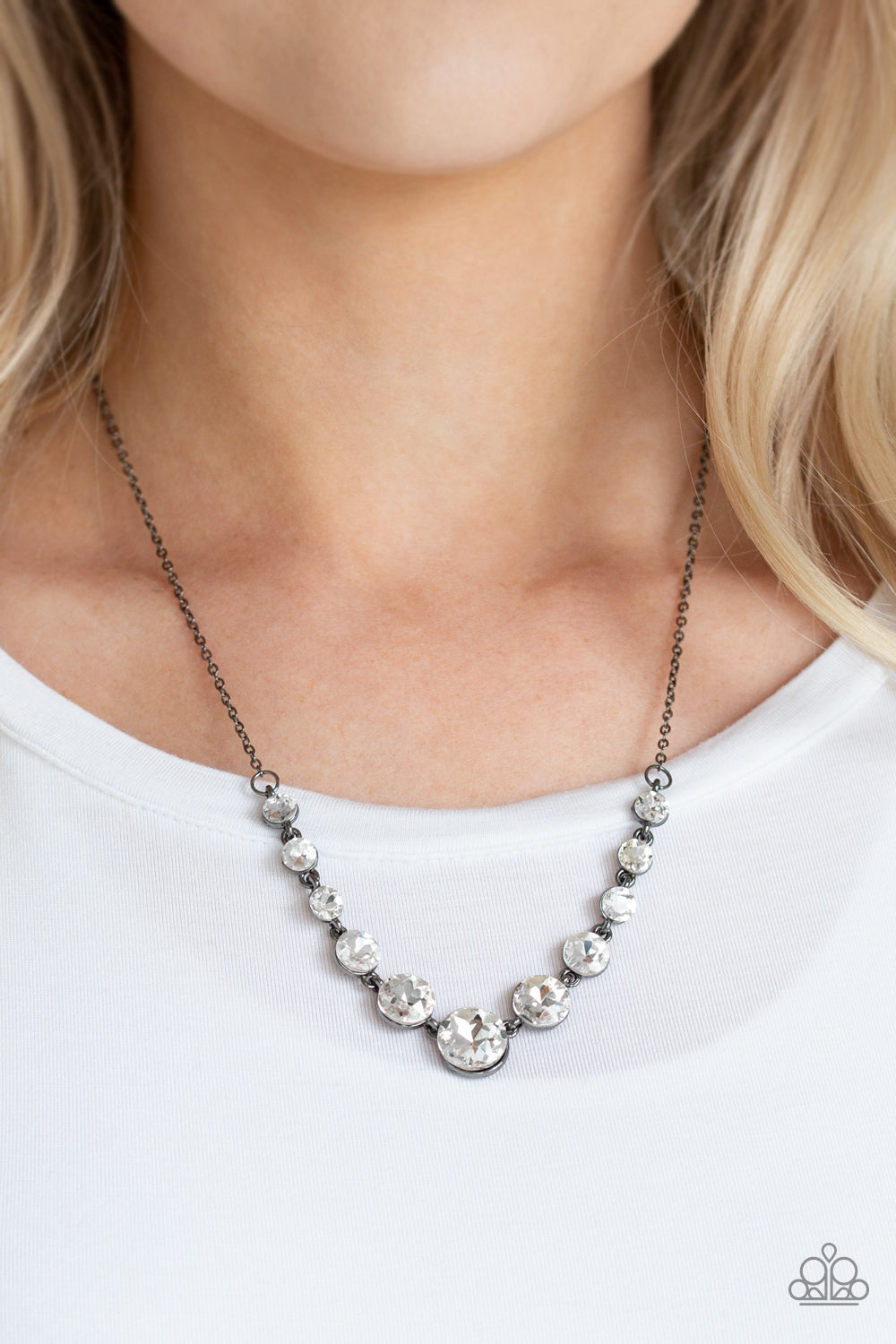 Paparazzi Accessories ✽ Leading Socialite - Black Necklace✽Flat Rate Ship $4.50✽