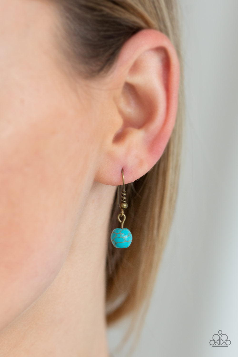 Paparazzi Accessories ✽ Medallion Meadow - Brass Necklace✽Flat Rate Ship $4.50✽