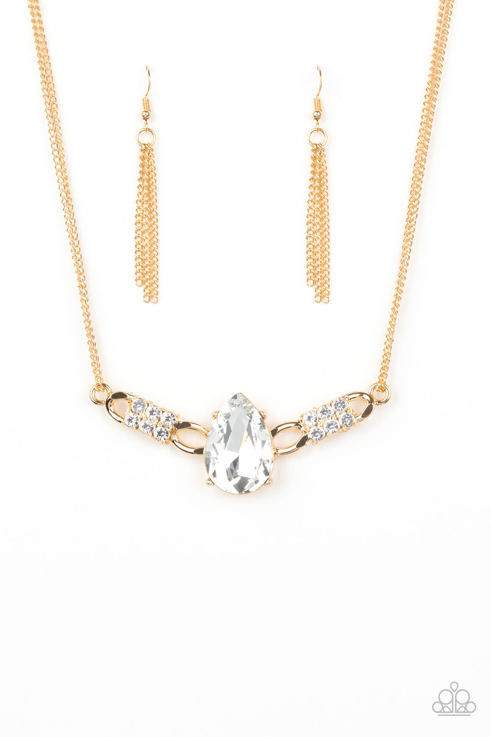 brought✽to✽you✽by✽blingflingbykat✽way-to-make-an-entrance-gold-necklace✽paparazzi-accessories