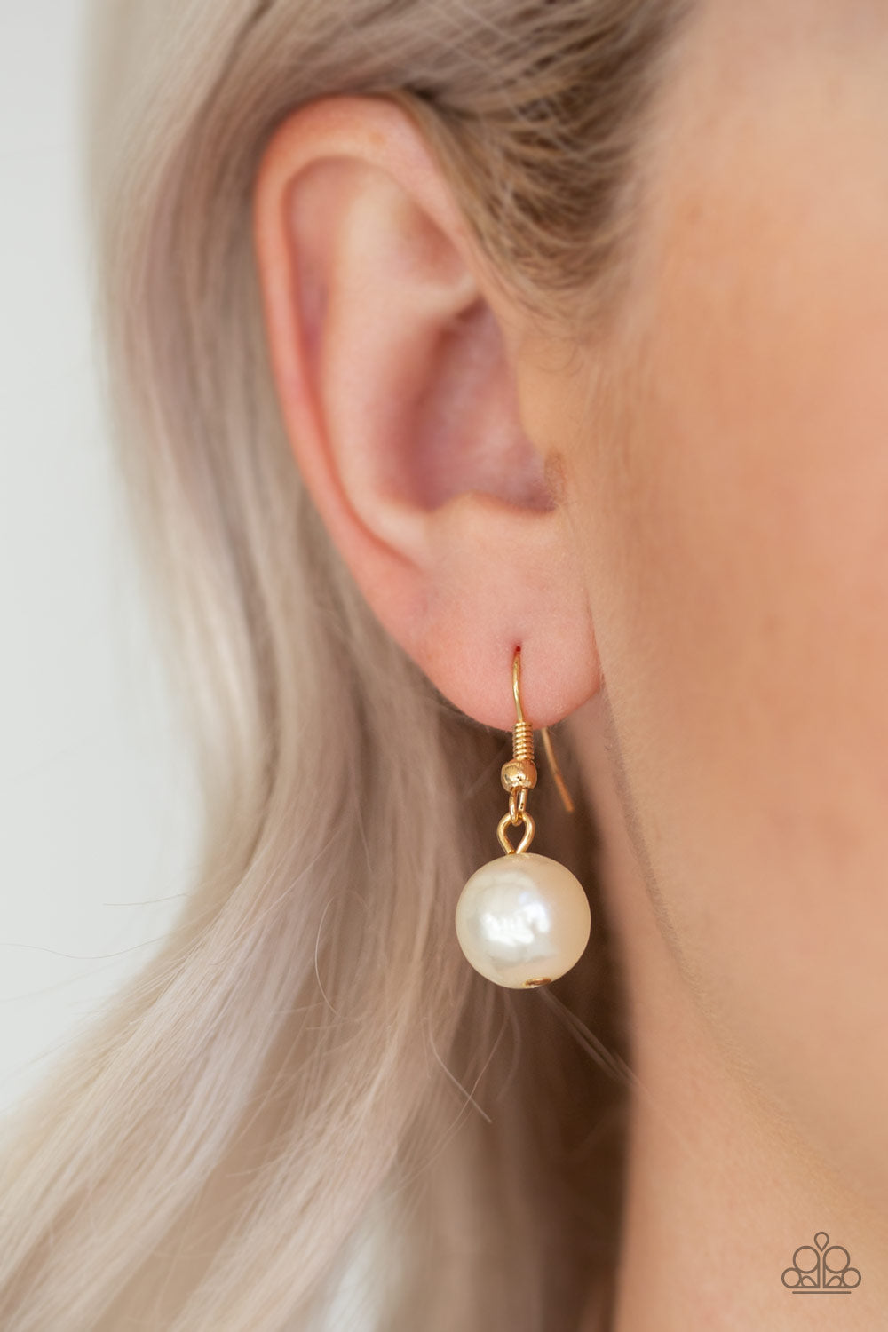 Paparazzi Accessories ✽ Endless Elegance - Gold Necklace✽Flat Rate Ship $4.50✽