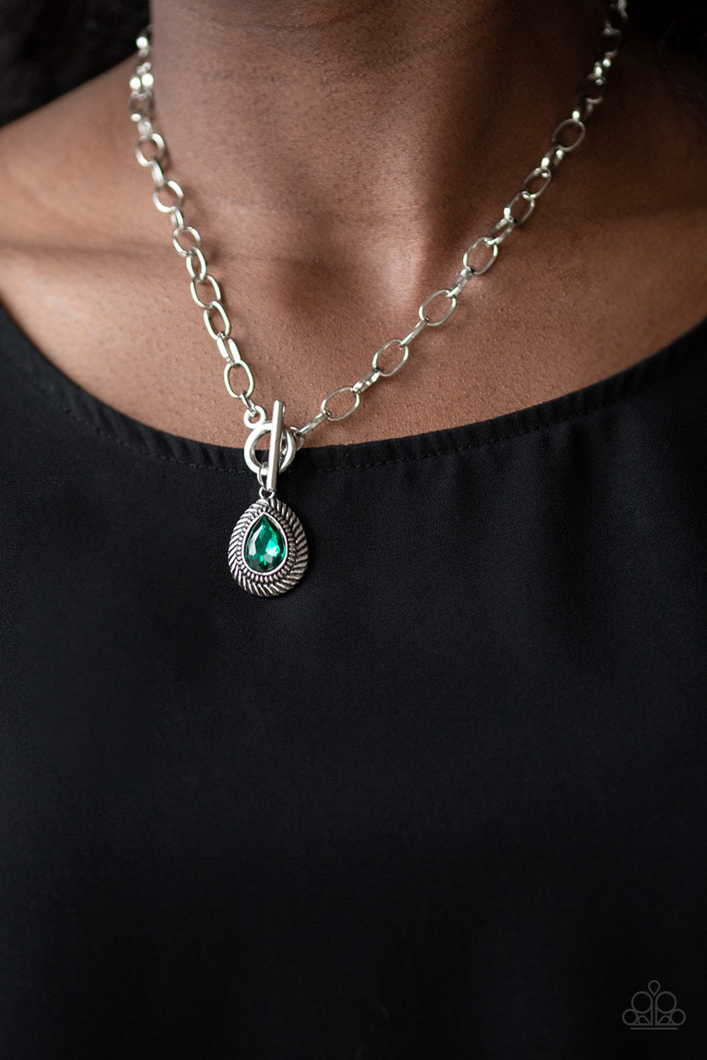 Paparazzi Accessories ✽ Sheen Queen - Green Necklace✽Flat Rate Ship $4.50✽