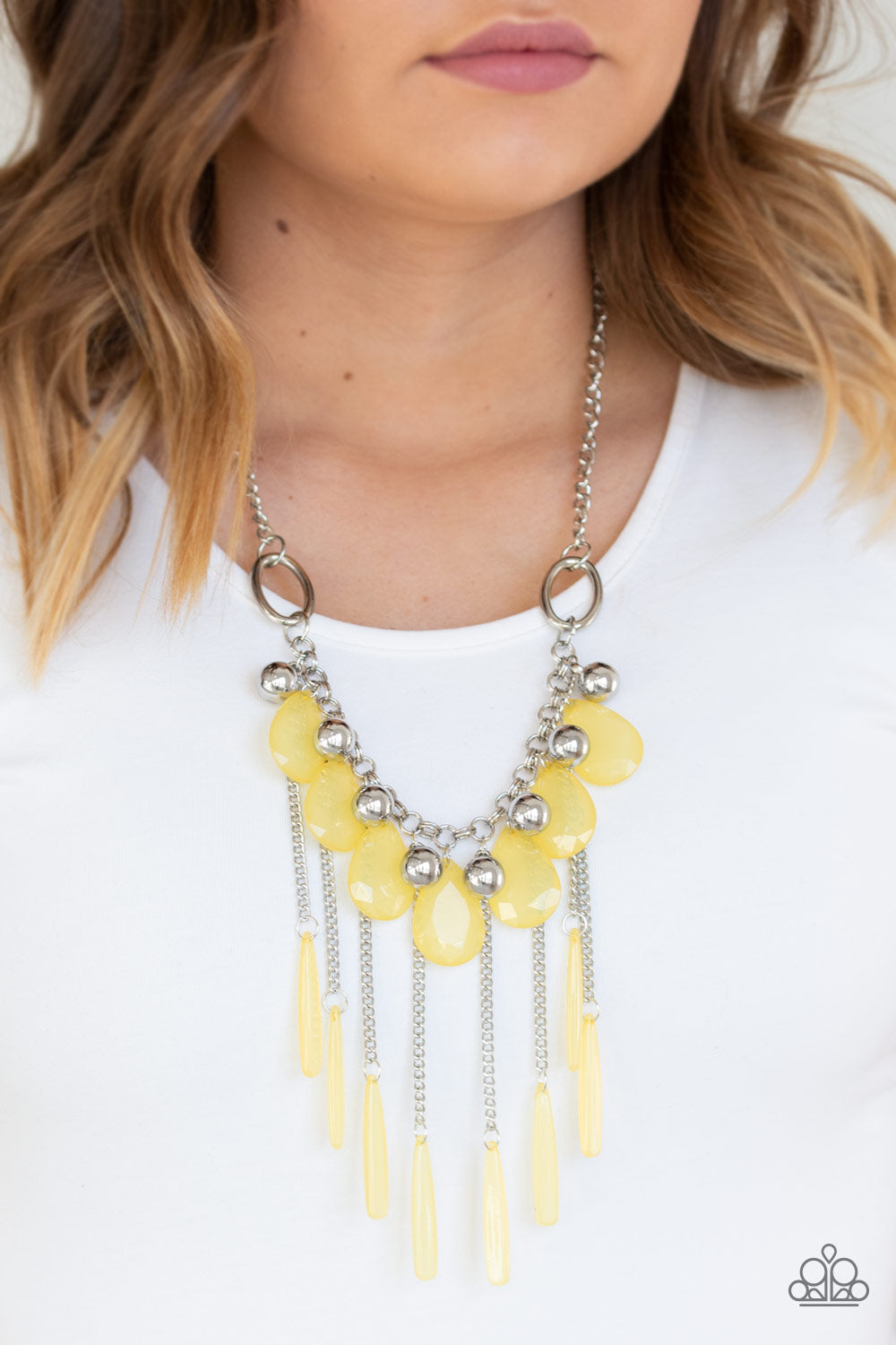 Paparazzi Accessories ✽ Roaring Riviera - Yellow Necklace✽Flat Rate Ship $4.50✽