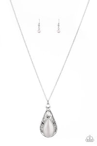brought✽to✽you✽by✽blingflingbykat✽enchanted-eden-silver-necklace✽paparazzi-accessories