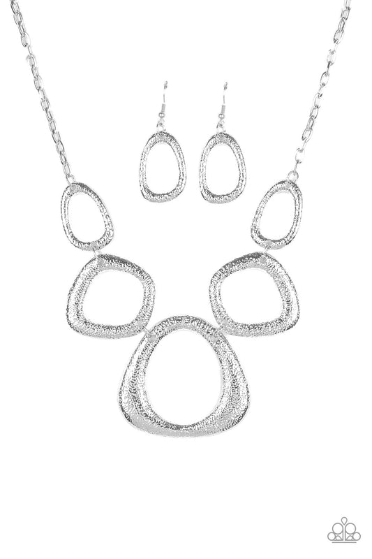 brought✽to✽you✽by✽blingflingbykat✽backstreet-bandit-silver-necklace✽paparazzi-accessories