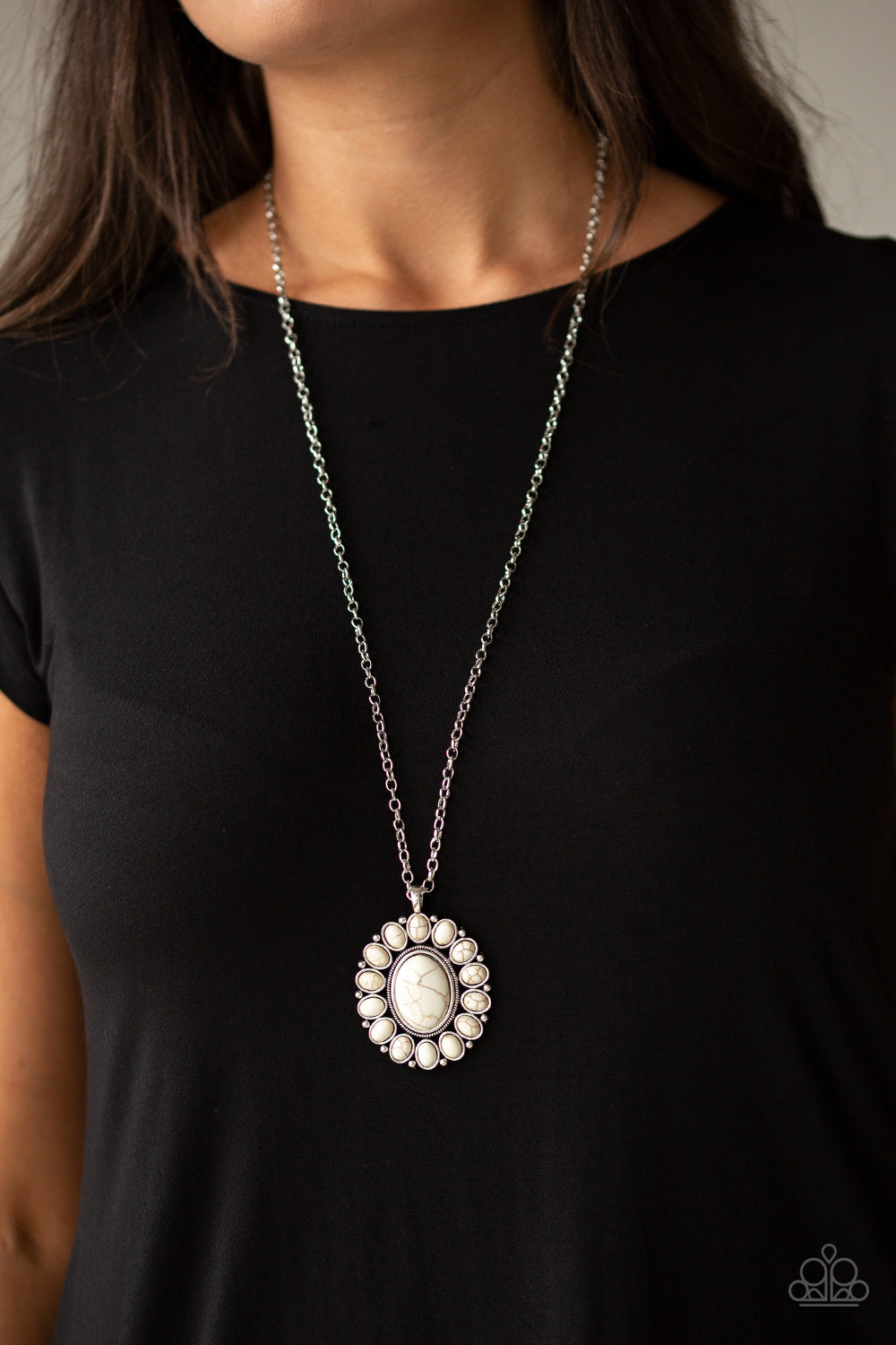 Paparazzi Accessories ✽ Rancho Roamer - White Necklace✽Flat Rate Ship $4.50✽