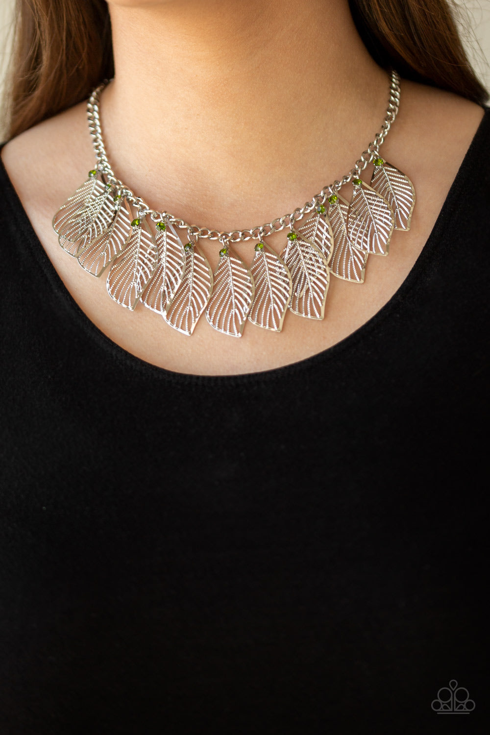 Paparazzi Accessories ✽ Feathery Foliage - Green Necklace✽Flat Rate Ship $4.50✽